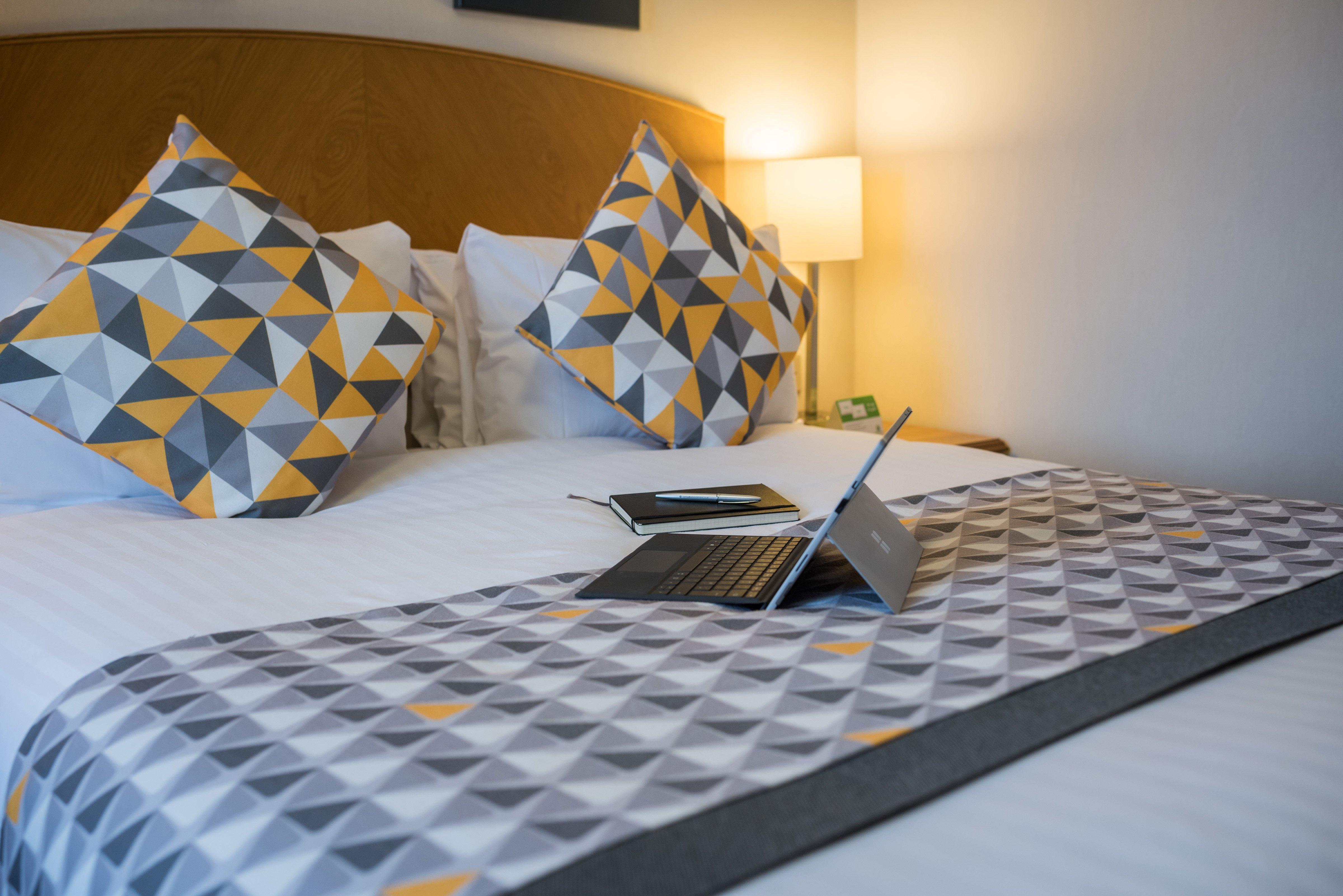 Holiday Inn Manchester West By Ihg Salford  Exterior foto